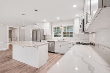 Photo 2 of 37 of 7613 Driftwood Dr, Myrtle Beach, SC
