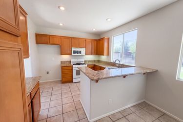 Photo 2 of 26 of 33825 Glenoaks Dr, Yucaipa, CA