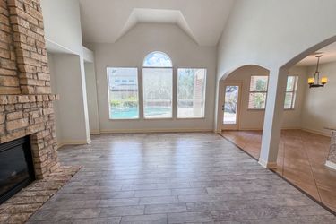 Photo 2 of 36 of 15822 Maple Shores Dr, Houston, TX