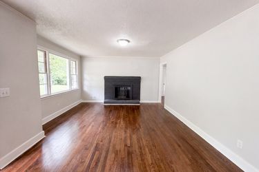 Photo 2 of 20 of 840 Decatur St, West Columbia, SC