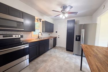Photo 2 of 16 of 4659 Spring Glen Dr, House Springs, MO