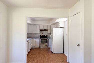 Photo 2 of 20 of 5333 N Euclid Ave, Kansas City, MO