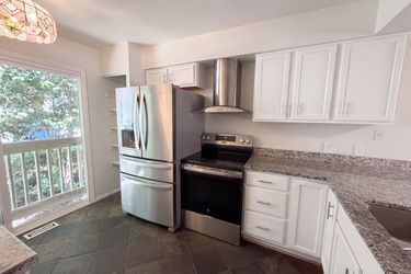 Photo 2 of 17 of 704 Green Ridge Dr, Raleigh, NC