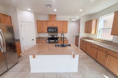 Photo 2 of 30 of 2491 Chuck Hammond Dr, Fairfield, CA