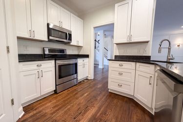 Photo 2 of 30 of 2298 Camden Dr SW, Marietta, GA