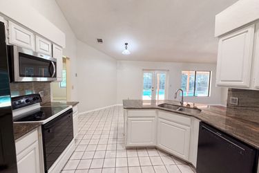 Photo 2 of 19 of 332 Sprucewood Rd, Lake Mary, FL