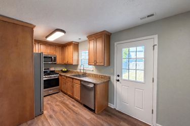 Photo 2 of 41 of 5812 Springfish Pl, Waldorf, MD