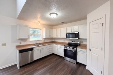 Photo 2 of 29 of 8351 Exton Rd, Indianapolis, IN