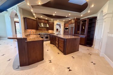 Photo 2 of 56 of 17695 S Fieldstone Ct, Oregon City, OR