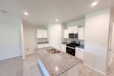 Photo 2 of 27 of 517 Bronze Cir W, Springtown, TX