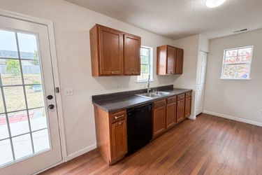 Photo 2 of 24 of 406 Fox Trot Dr, Columbia, SC