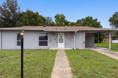 Photo 2 of 24 of 1521 Fort Smith Blvd, Deltona, FL