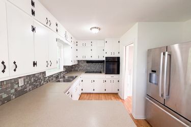 Photo 2 of 20 of 12904 E 54th St, Kansas City, MO
