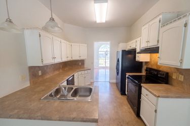 Photo 2 of 21 of 5464 Virginia Way, Bessemer, AL