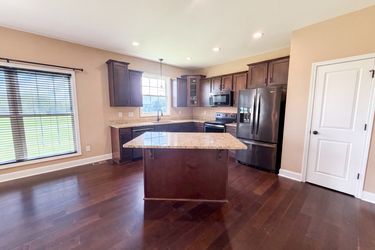 Photo 2 of 20 of 749 Williamsburg Estate Rd, Clover, SC