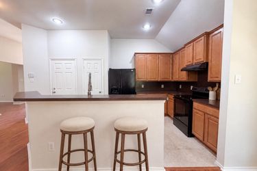 Photo 2 of 14 of 605 Crystal Falls Dr, McKinney, TX