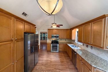 Photo 2 of 53 of 4958 Scotts Creek Trl, Peachtree Corners, GA