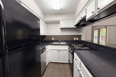 Photo 2 of 17 of 3938 W Alabama St, Houston, TX