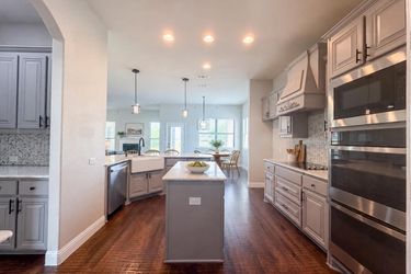 Photo 2 of 46 of 1208 Redbud St, Howe, TX