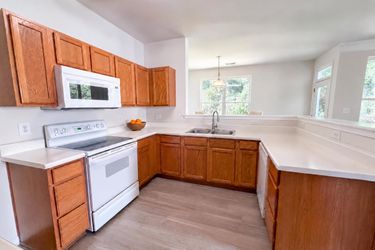 Photo 2 of 35 of 4735 Nijinsky Ct, Charlotte, NC