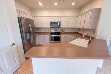 Photo 2 of 40 of 2464 W Warren Dr, Anthem, AZ