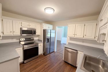 Photo 2 of 18 of 257 Spring Meadows Dr, Ringgold, GA