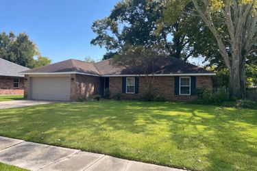 Exterior photo of 1433 Sunset Dr