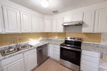 Photo 2 of 24 of 1436 Alabama Ave, Holly Hill, FL