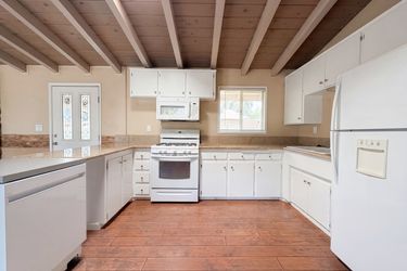 Photo 2 of 28 of 1145 Rivera Dr, Wrightwood, CA
