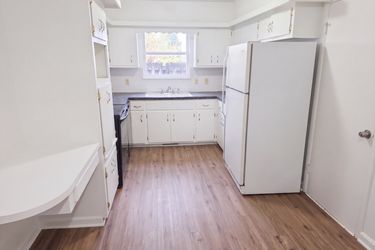 Photo 2 of 19 of 2208 Mc Connell Ave, Joplin, MO