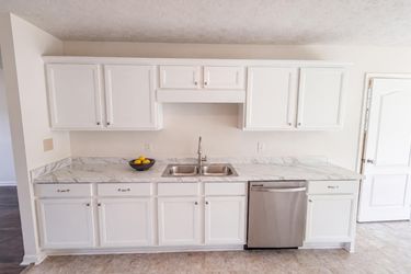 Photo 2 of 23 of 114 Beaty Ct, Flovilla, GA