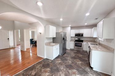 Photo 2 of 16 of 4549 Drewbridge Way, Raleigh, NC