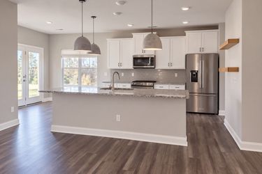 Photo 2 of 16 of 122 Persimmon Dr, New Bern, NC