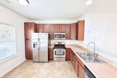 Photo 2 of 22 of 152 Clydesdale Ct, Matthews, NC