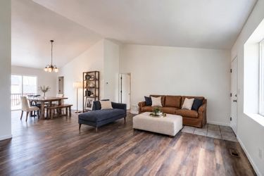 Photo 2 of 17 of 4098 La Junta Dr, Loveland, CO