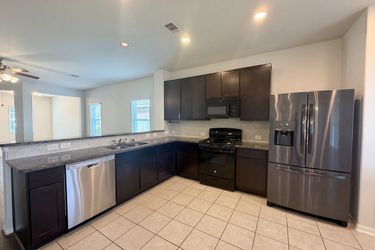 Photo 2 of 23 of 1038 Cash St, Alvin, TX