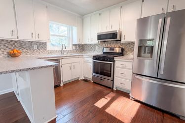 Photo 2 of 17 of 2984 Fetlock Dr SW, Marietta, GA