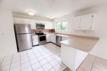 Photo 2 of 21 of 1832 SE Wexford Ct, Port Saint Lucie, FL