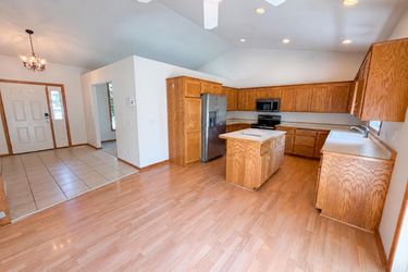 Photo 2 of 34 of 8763 Autumn Oaks Dr, Rockford, MN
