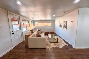 Photo 2 of 51 of 3016 N 47th St, Phoenix, AZ