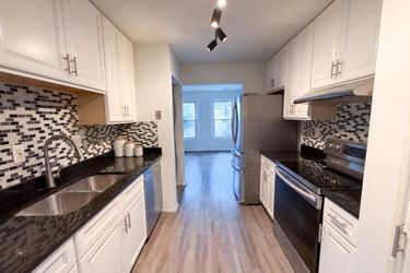 Photo 2 of 17 of 706 Kaplan Ct, Hyattsville, MD