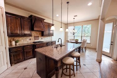 Photo 2 of 32 of 1502 Northwood Dr, Wylie, TX