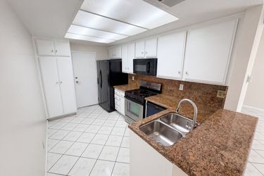 Photo 2 of 30 of 22432 S Vermont Ave, Torrance, CA