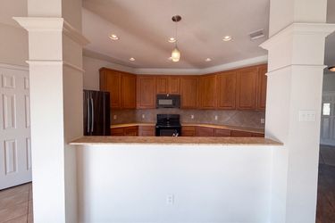 Photo 2 of 13 of 707 Pumpkin Dr, Temple, TX