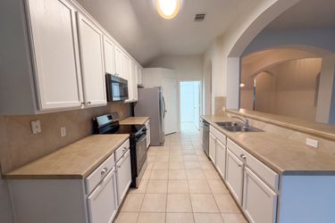 Photo 2 of 29 of 19217 Mangan Way, Pflugerville, TX