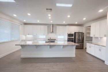 Photo 2 of 29 of 4861 Peace Lily Ln, Roseville, CA