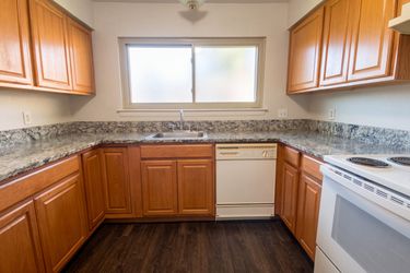 Photo 2 of 18 of 505 Mount Vernon Dr, La Place, LA