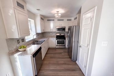 Photo 2 of 24 of 10809 Northgate Trail Dr, Charlotte, NC