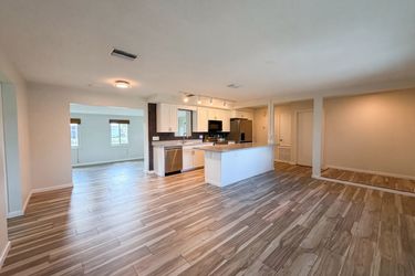 Photo 2 of 26 of 3260 Pinetree St, Port Charlotte, FL
