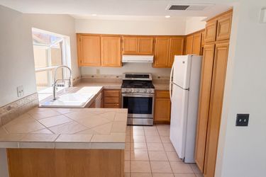 Photo 2 of 17 of 961 Verona Ave, San Jacinto, CA